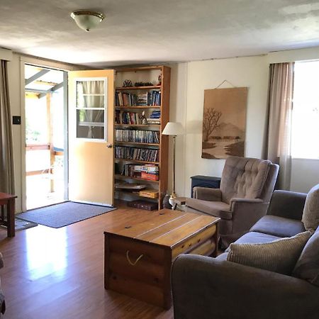 Lake Trail Guesthouse Cumberland Екстериор снимка