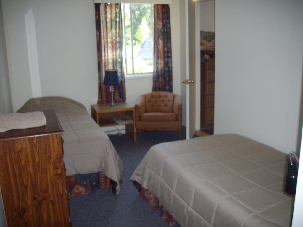 Lake Trail Guesthouse Cumberland Стая снимка